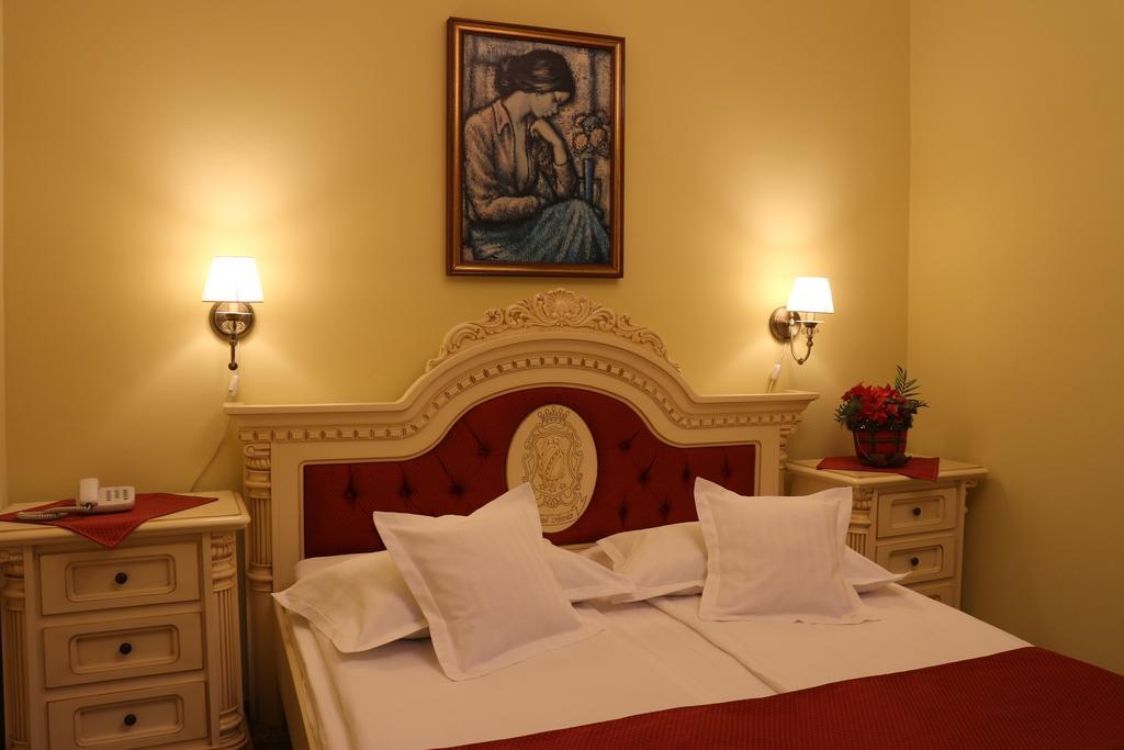Hotel Astoria Satu Mare Quarto foto